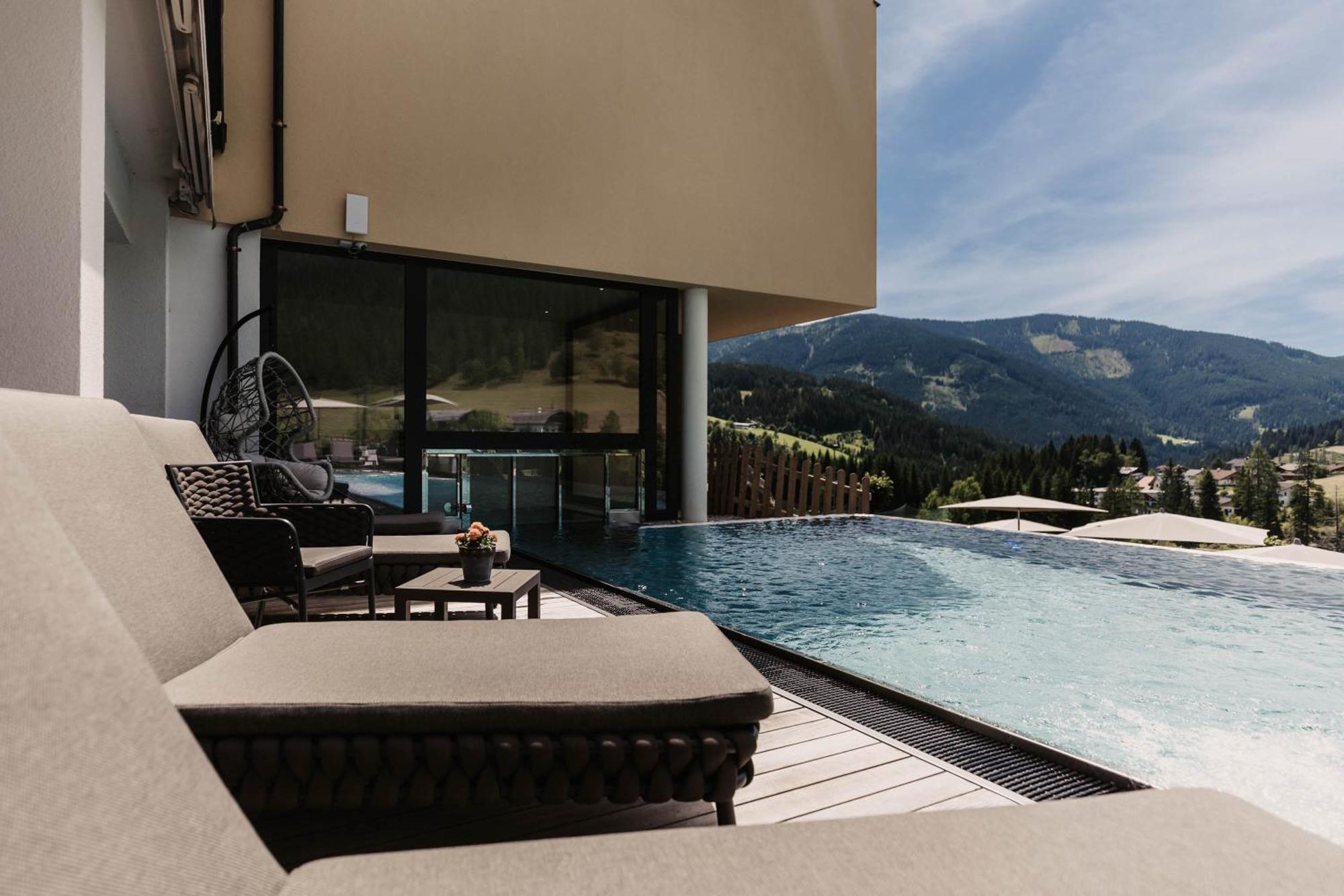 Hotel Neubergerhof Filzmoos Exterior photo